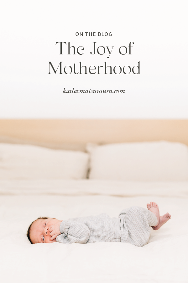 Learn about newborn photographer Kailee Matsumura as she shares her experience in becoming a mother and all the advice she has for other families of newborns she photographs as they enter into a season of motherhood and joy #familyphotography #newbornphotographer #newborns #professionalphotography #babypictures #babyphotographer #motherhood