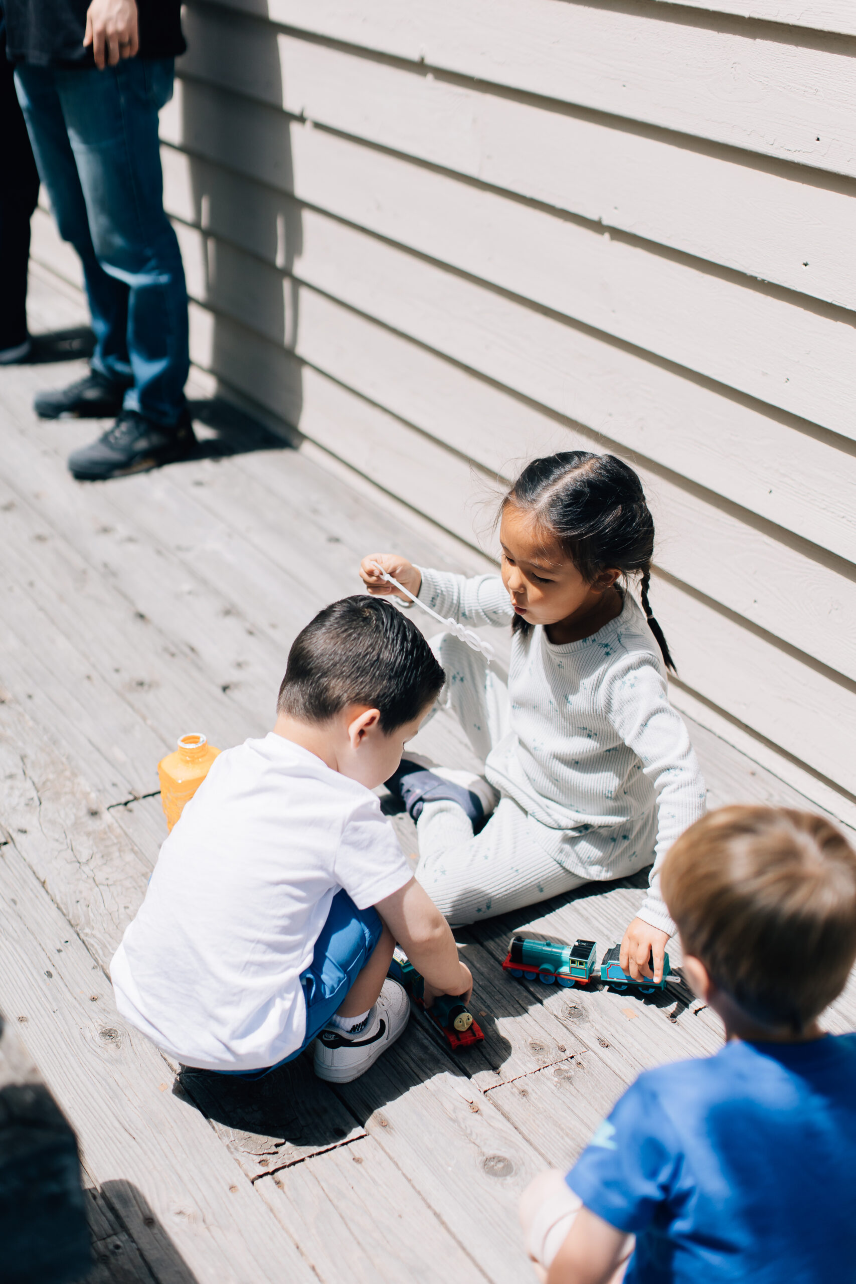 Remember your kid’s personality and how they are, with play photos, kids can be themselves. Memory Mississippi kids photography #unposedfamilyphotos #lifestylephotography #naturalfamilyphotos #kaileematsumuraphotography #Tennesseefamilyphotos
