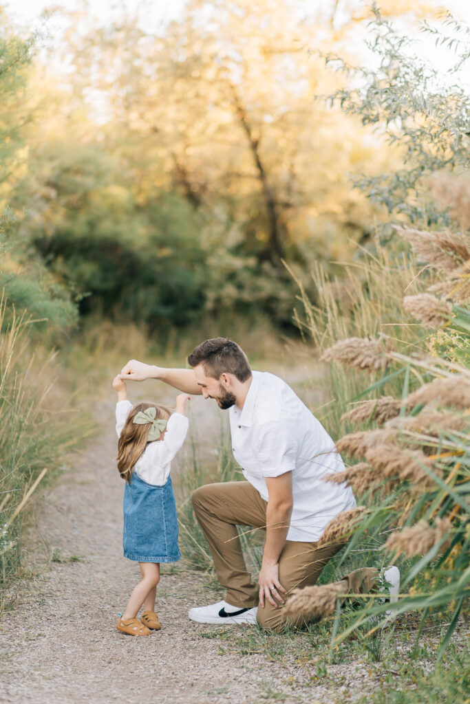 Taking family photos more frequently will help to capture your littles as they grow up, they change so quickly and you’ll want to remember every phase. Toddler baby family session Utah. #KaileeMatsumuraPhotography #Familyphotomemories #Meaningfulfamilyphotos #Utahfamilyphototgrapher 